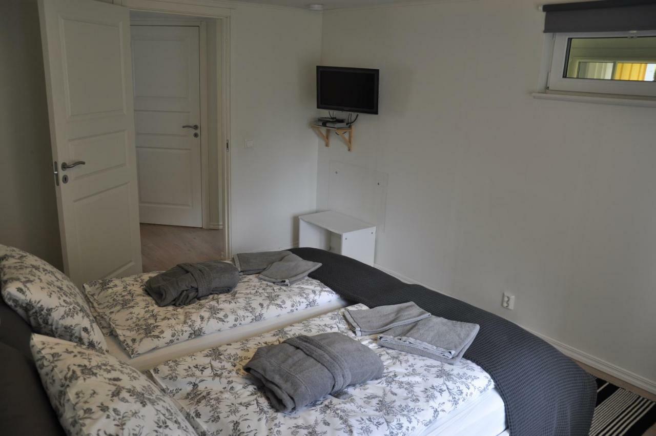 Hotel & Pensionat Bjoerkelund Stenbrohult  Ngoại thất bức ảnh